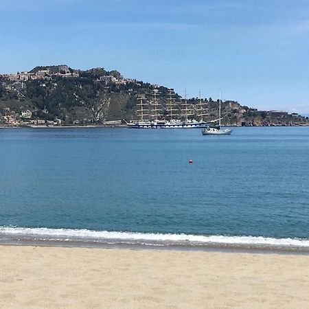 Porta Del Vento Bed & Breakfast Giardini Naxos Luaran gambar