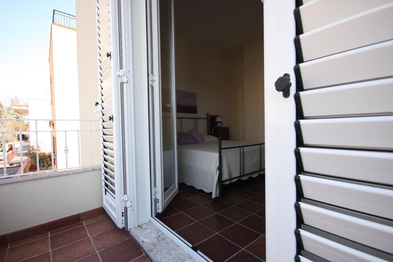 Porta Del Vento Bed & Breakfast Giardini Naxos Luaran gambar