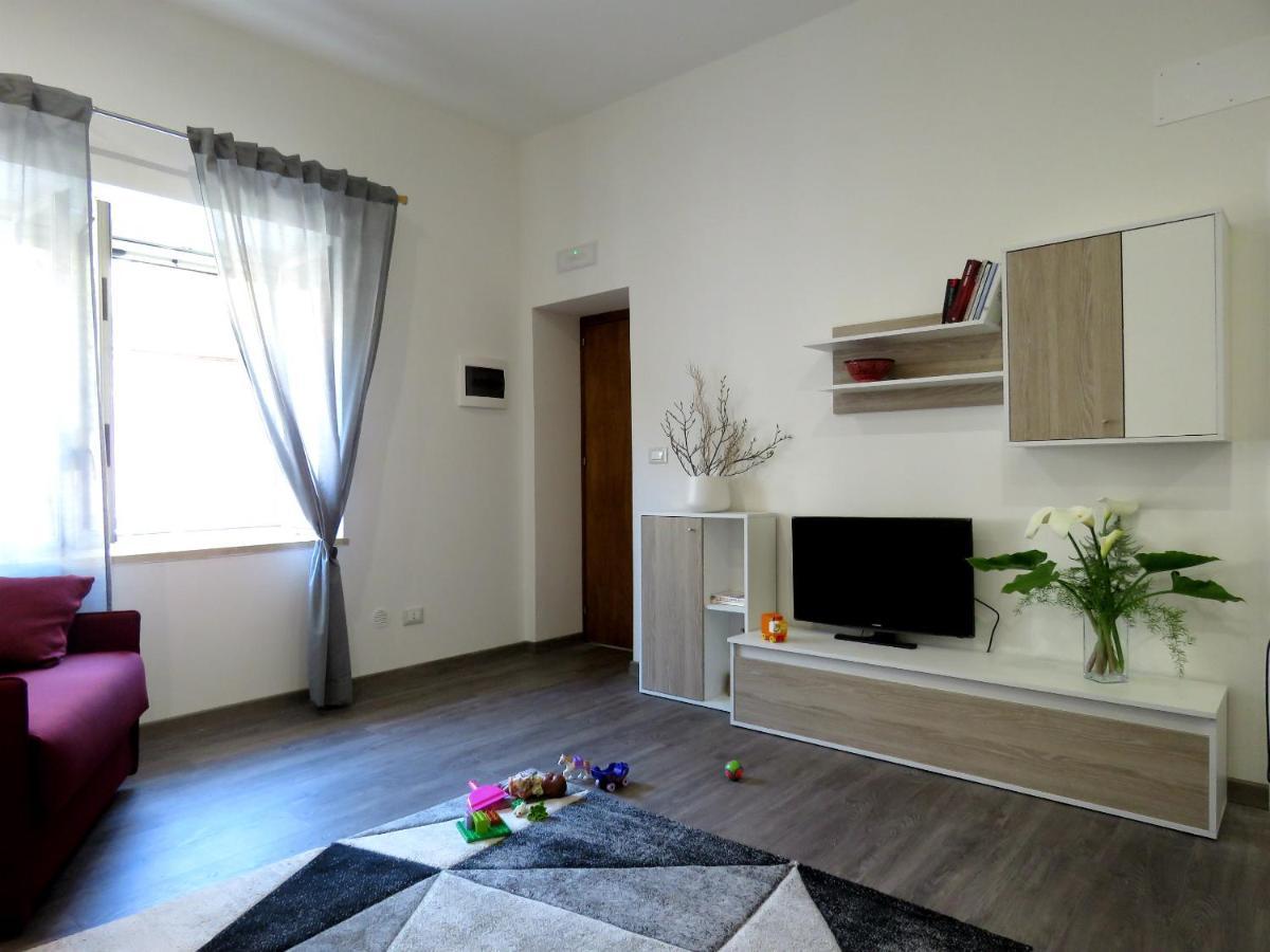 Porta Del Vento Bed & Breakfast Giardini Naxos Luaran gambar